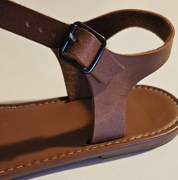 SHEIN Strappy Faux Leather Sandals - Picture 2 of 8